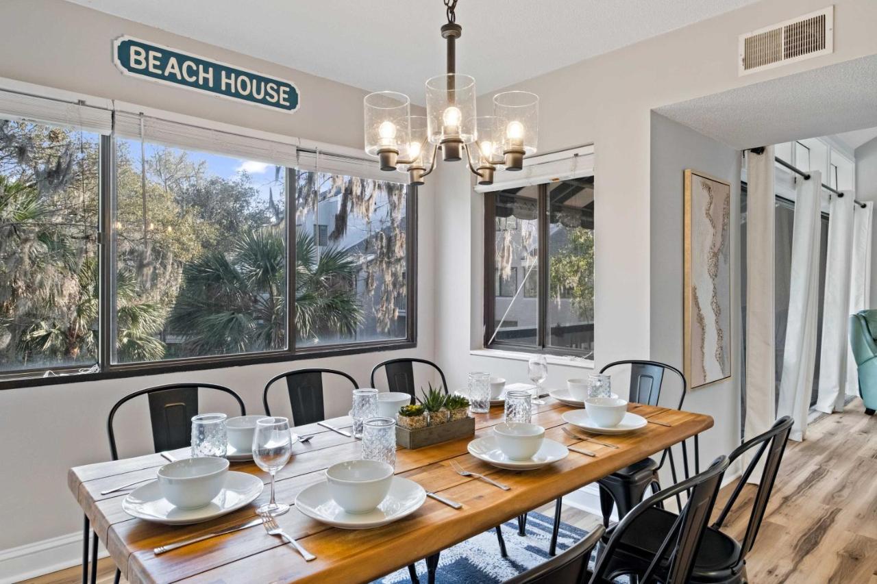 Coastal Oasis With Pool - Walk To Coligny Beach Park 힐튼 헤드 아일랜드 외부 사진